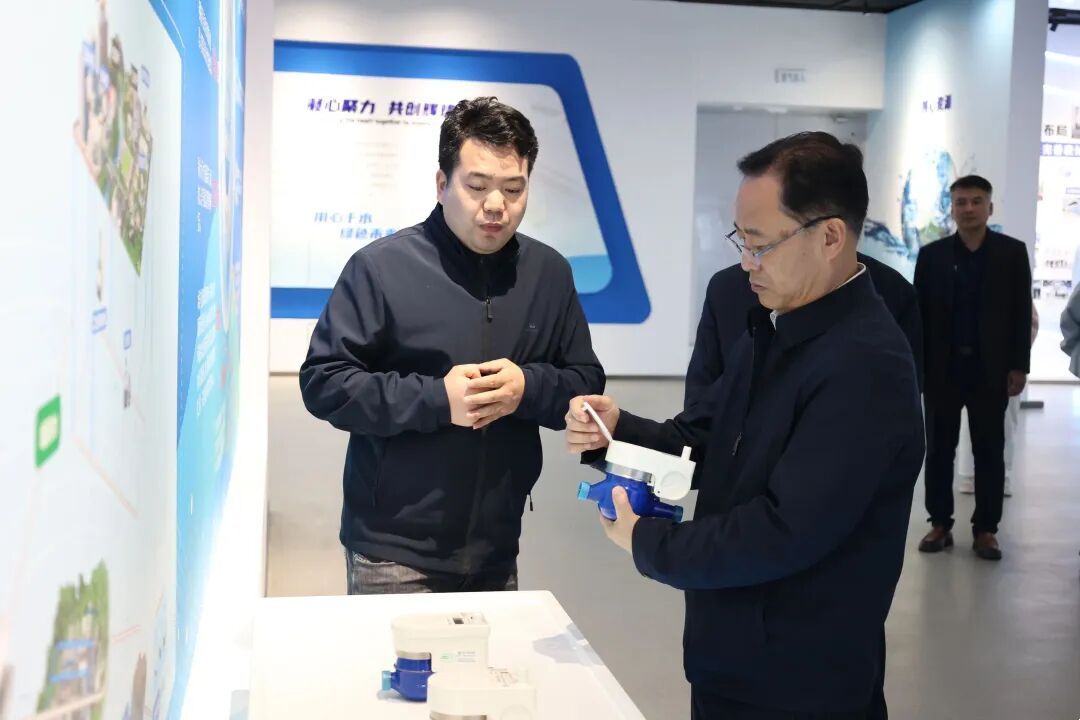 77357f0ee35894552beda6fc7128b9eb